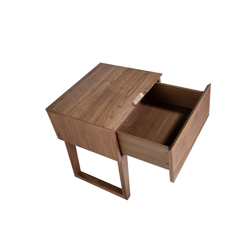 Noptiera din Nuc cu Design Modern Angel Cerda