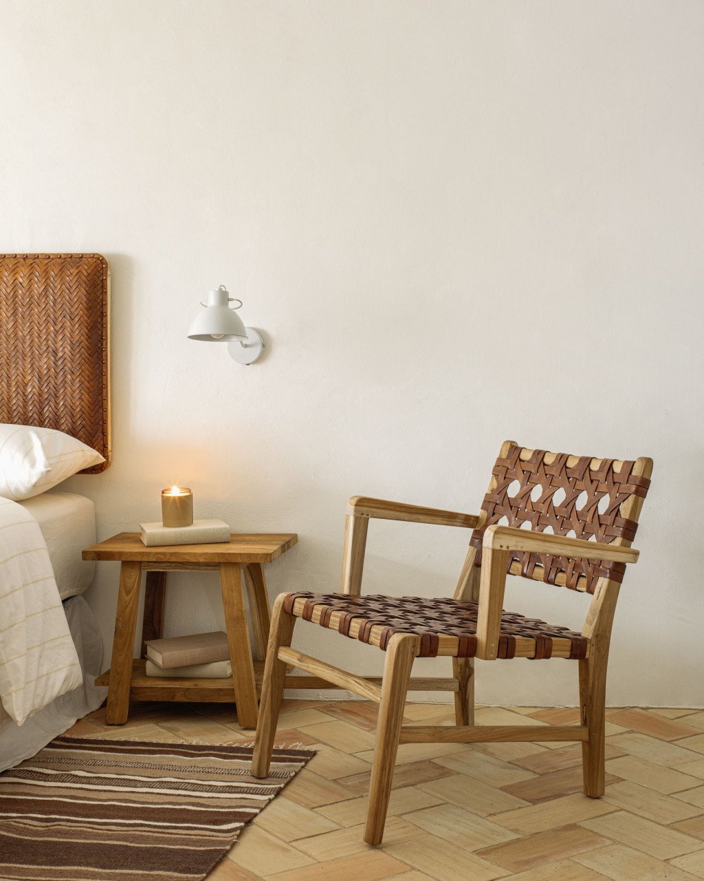 Aplica alba din metal Offelis Kave Home