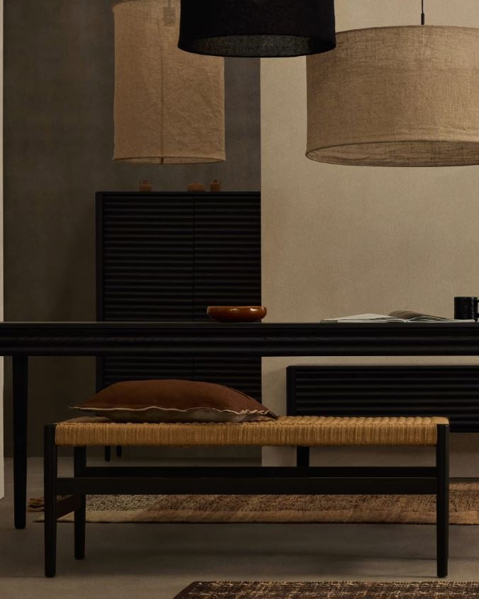 Bancheta neagra din lemn 120 cm Zaide Kave Home