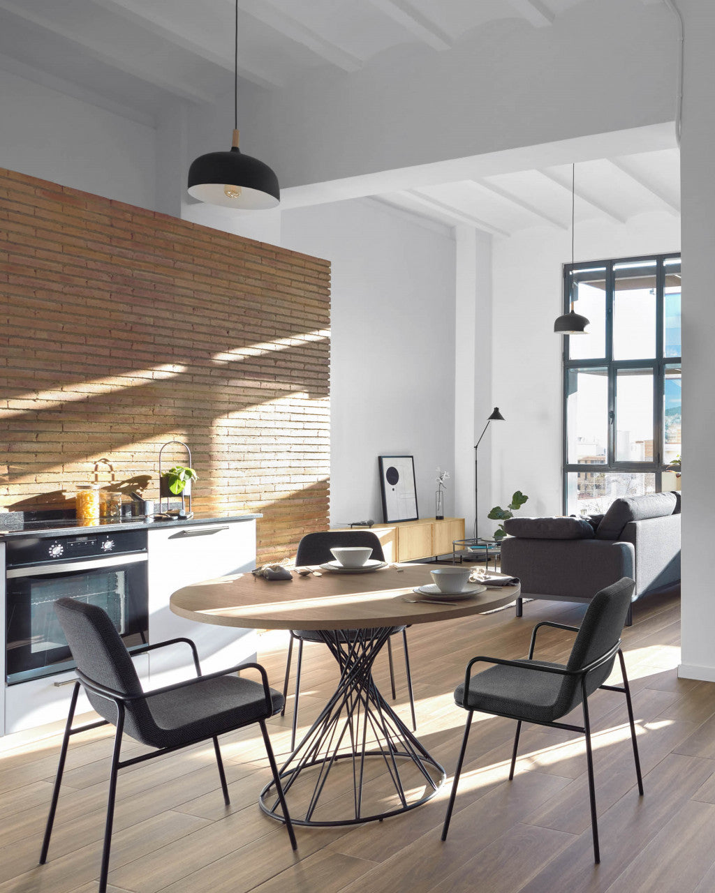 Comoda TV maro din lemn 112 cm Taiana Kave Home