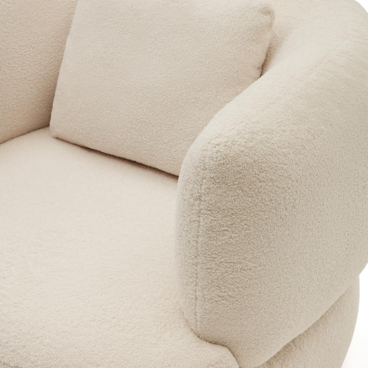Fotoliu alb antic din textil Martina Kave Home