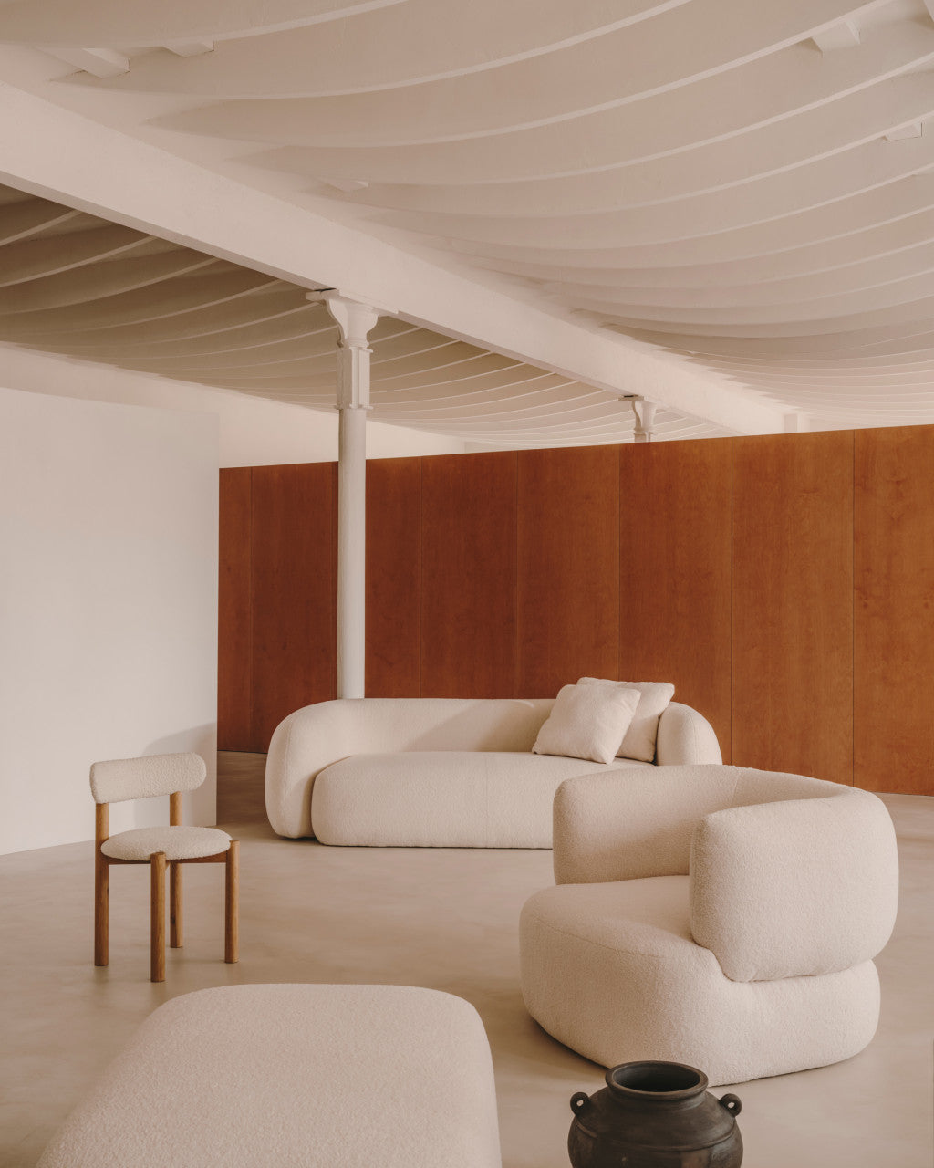 Fotoliu alb antic din textil Martina Kave Home