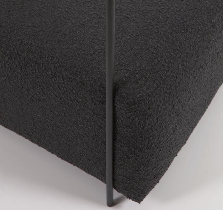 Fotoliu negru din textil Gamer Shearling Kave Home