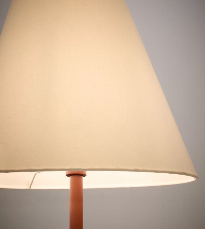 Lampadar alb/maro teracota din metal 160 cm Navat Kave Home
