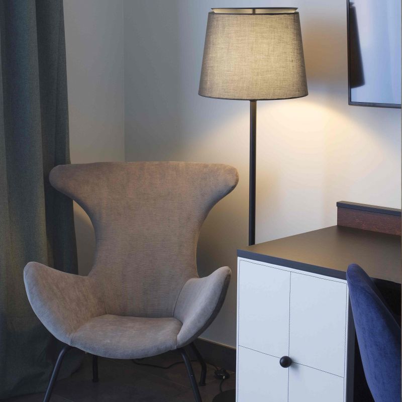 Lampadar / Lampa de podea moderna design elegant SAVOY neagra