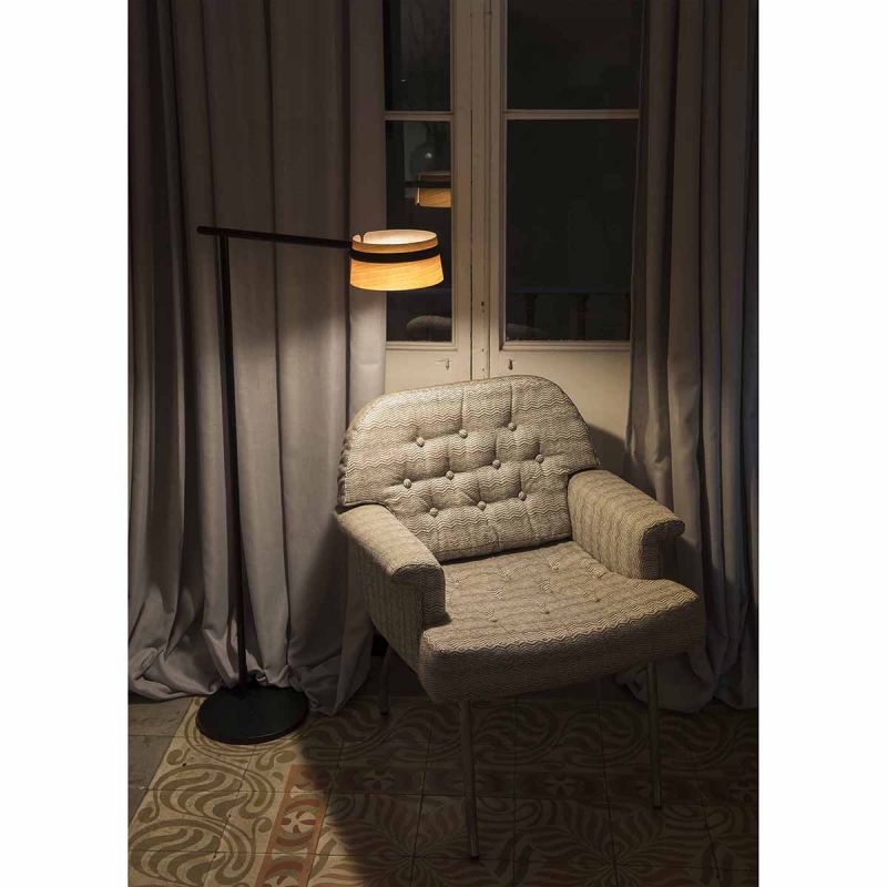 Lampadar LED dimabil design deosebit LOOP