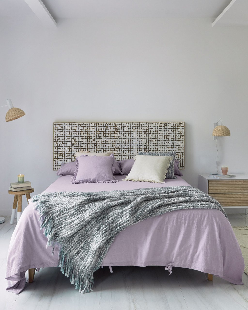 Lampadar maro/alb din ratan 158 cm Damila Kave Home