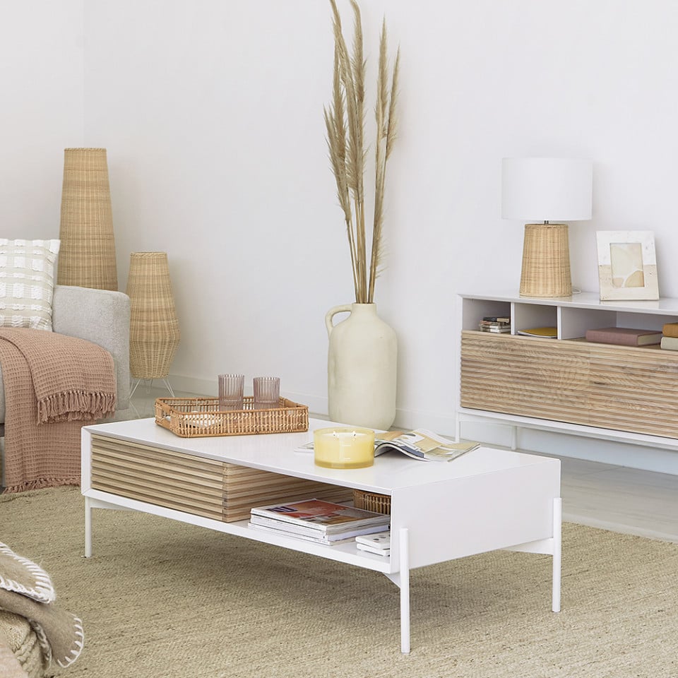 Lampadar maro din ratan 120 cm Kamaria Kave Home