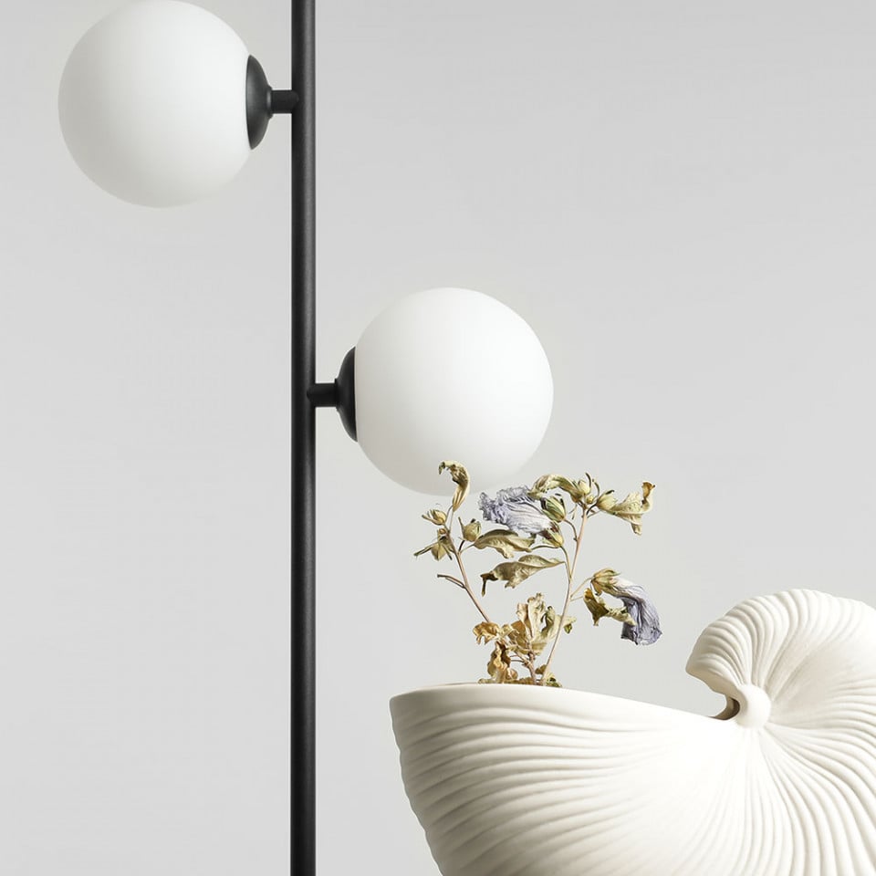 Lampadar negru/alb din sticla cu 3 becuri 168 cm Libra Aldex