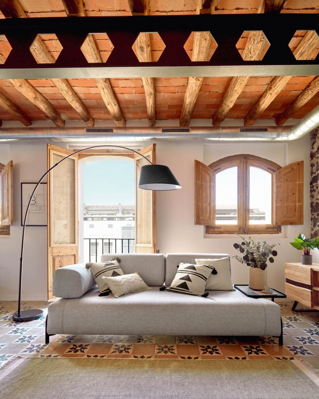 Lampadar negru din marmura 220 cm May Kave Home