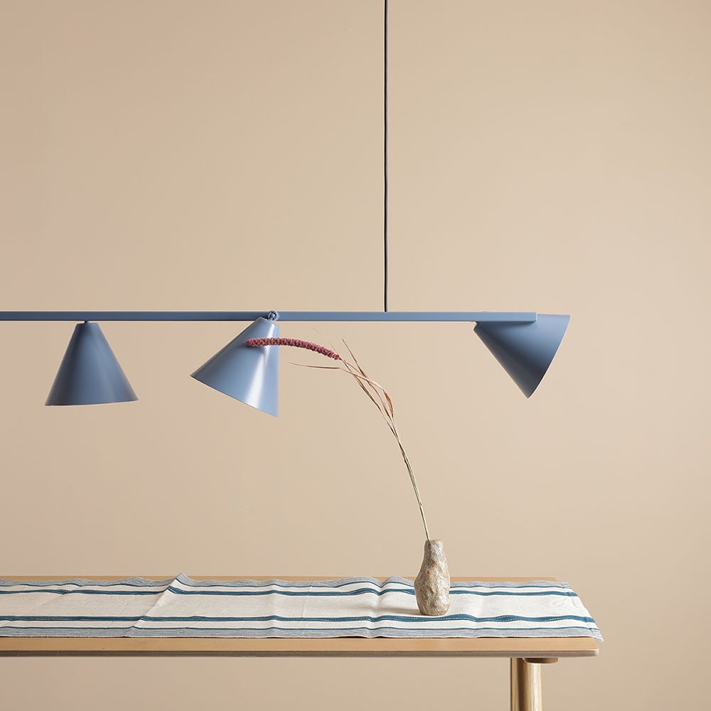 Lustra albastra din metal cu 4 becuri Form Aldex