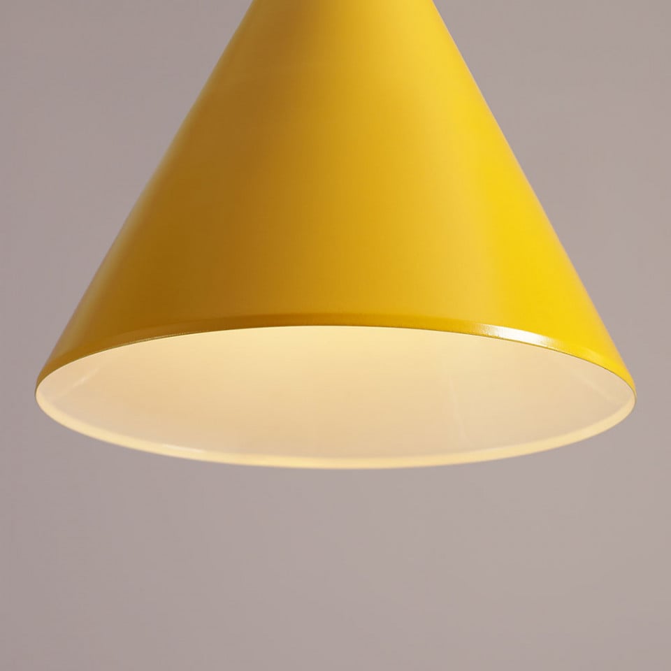 Lustra galbena din metal Form Aldex