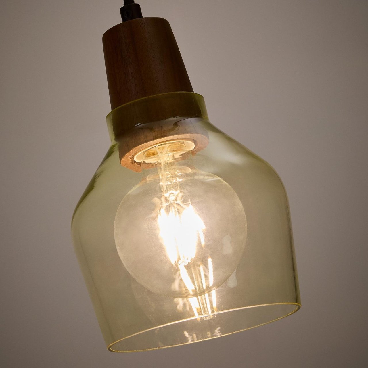 Lustra maro/verde din sticla Reig Kave Home