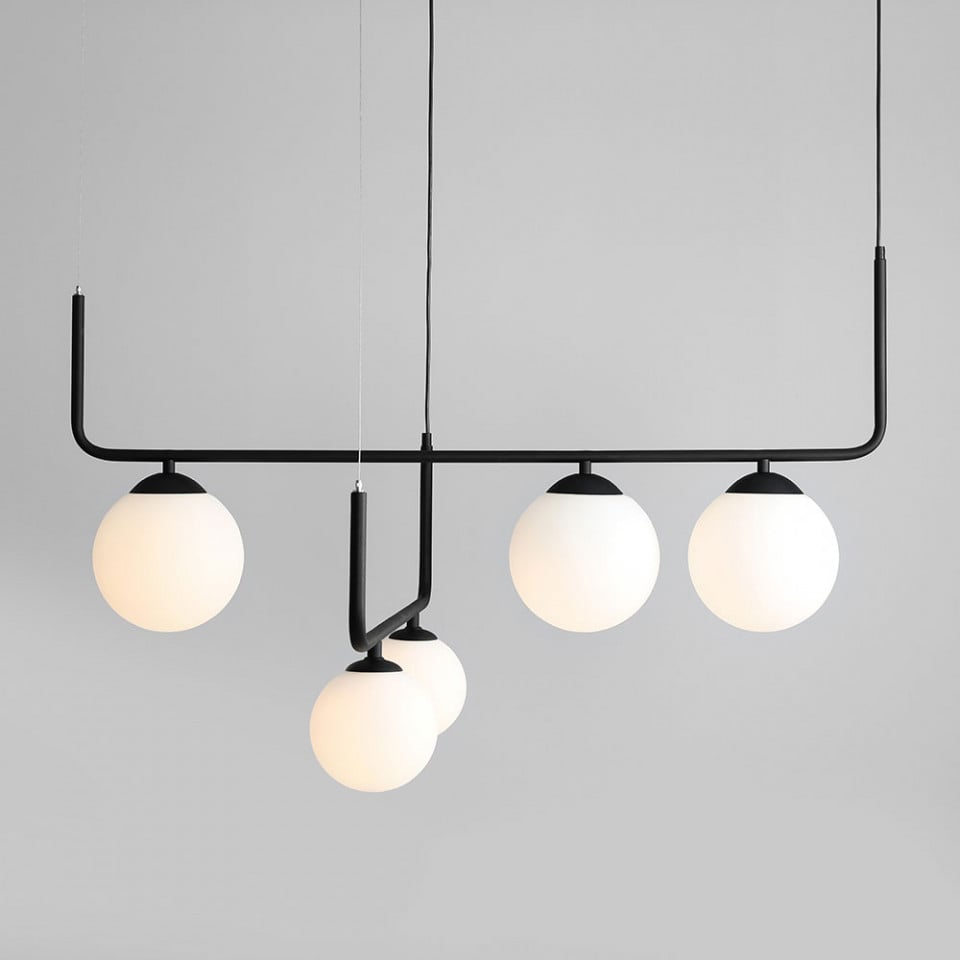 Lustra neagra/alba din sticla cu 5 becuri Artemida Aldex