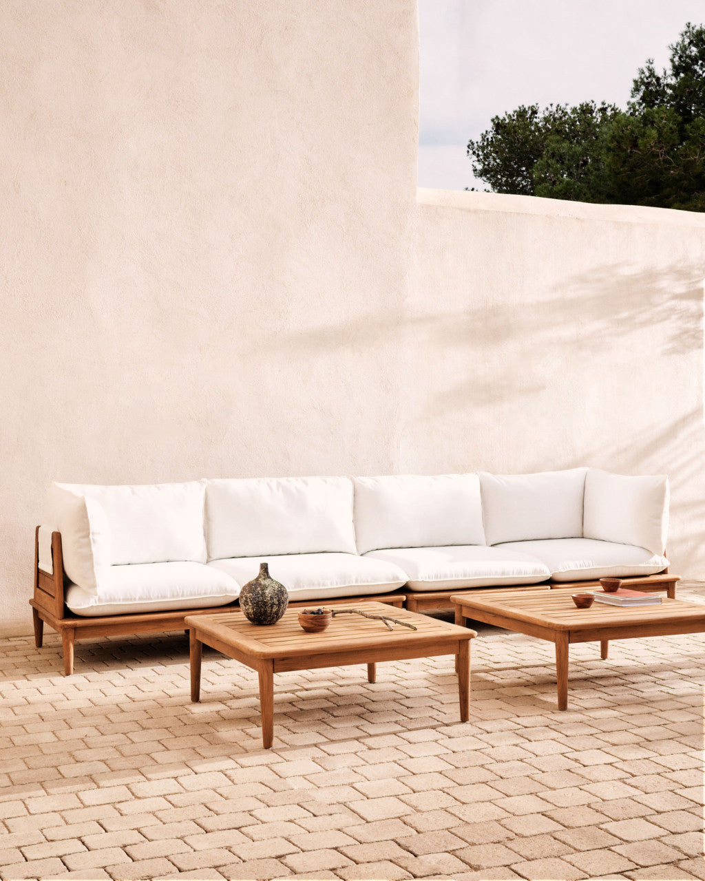 Masa de cafea exterior maro din lemn 80x80 cm Portitxol Kave Home