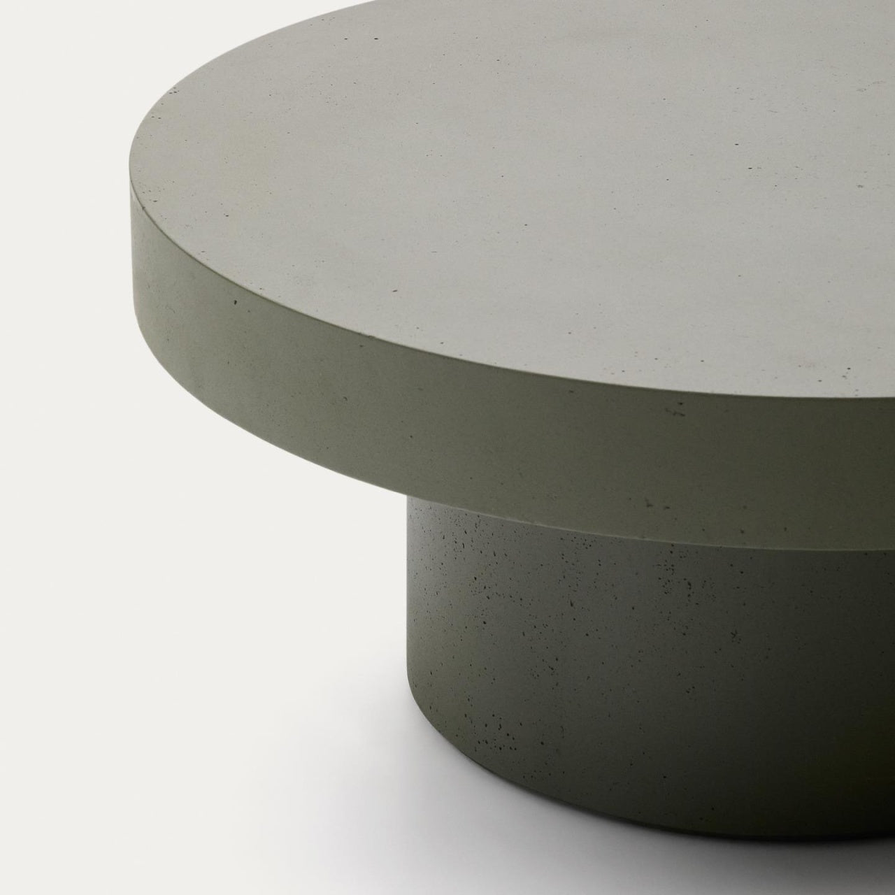 Masa de cafea exterior verde din ciment 90 cm Aiguablava Kave Home