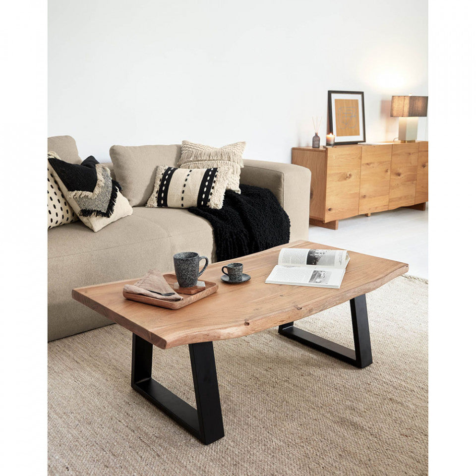 Masa de cafea maro/neagra din lemn 65x115 cm Alaia Kave Home