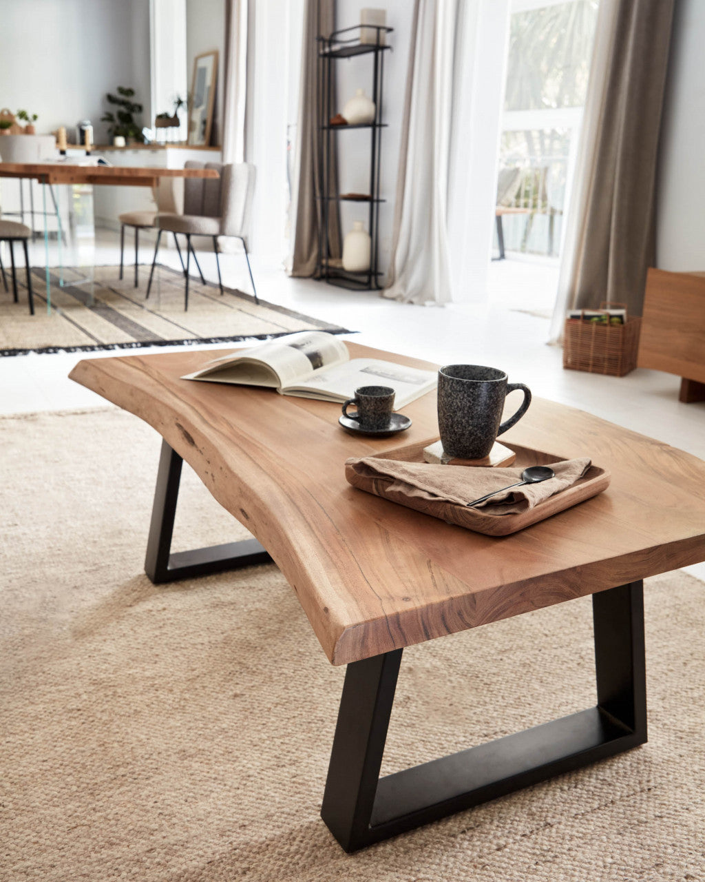 Masa de cafea maro/neagra din lemn 65x115 cm Alaia Kave Home