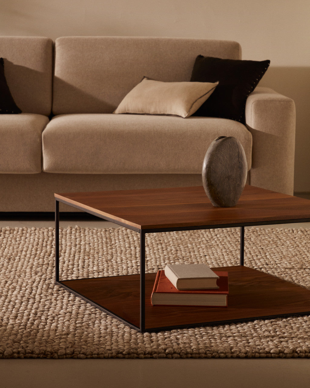 Masa de cafea neagra/maro inchis din lemn 80x80 cm Yoana Kave Home