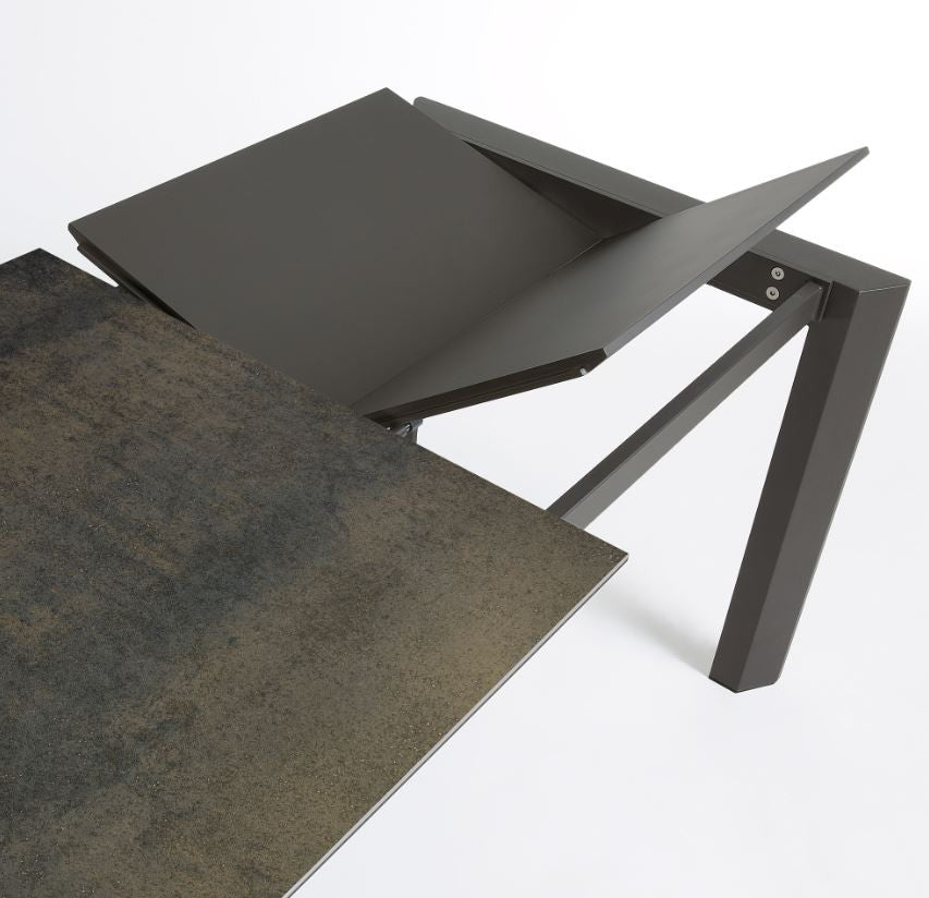 Masa dining extensibila maro din metal 80x(120)180 cm Axis Iron Moss Kave Home