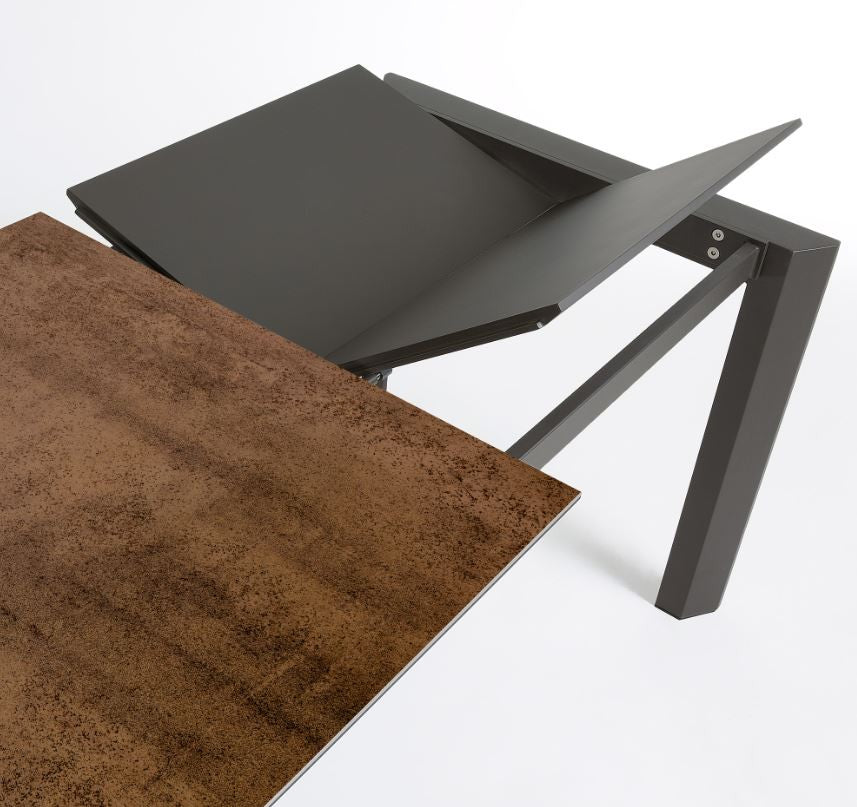 Masa dining extensibila maro din metal 90x(140)200 cm Axis Iron Corten Kave Home