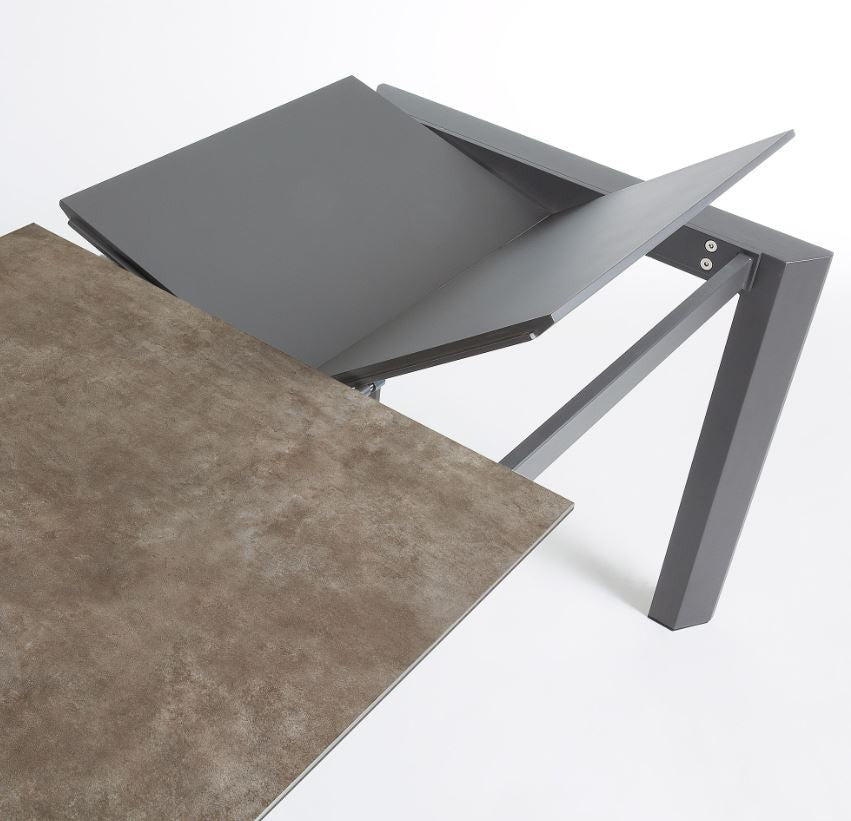 Masa dining extensibila maro din metal 90x(140)200 cm Axis Vulcano Ash Kave Home