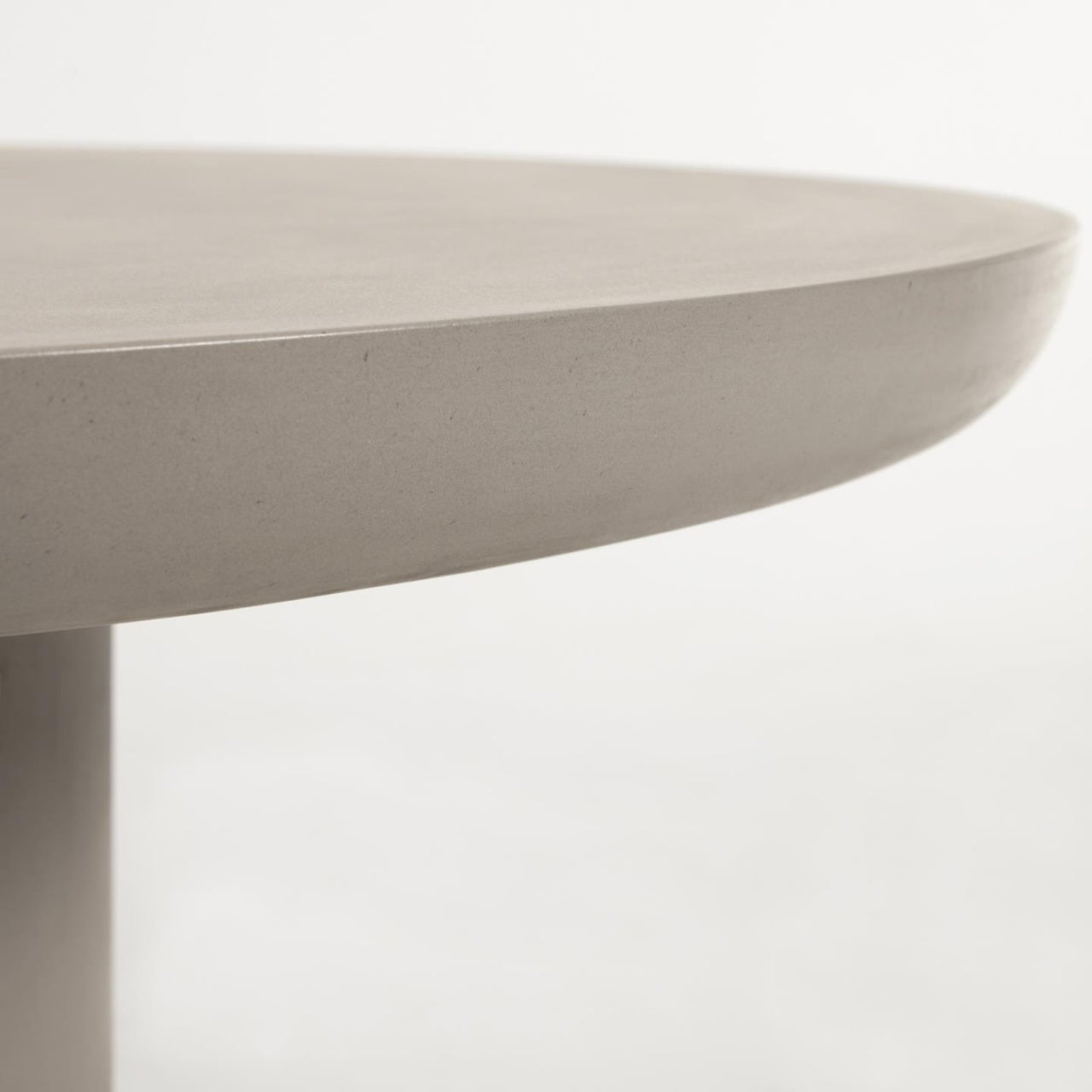 Masa dining exterior gri din ciment 110 cm Taimi Kave Home
