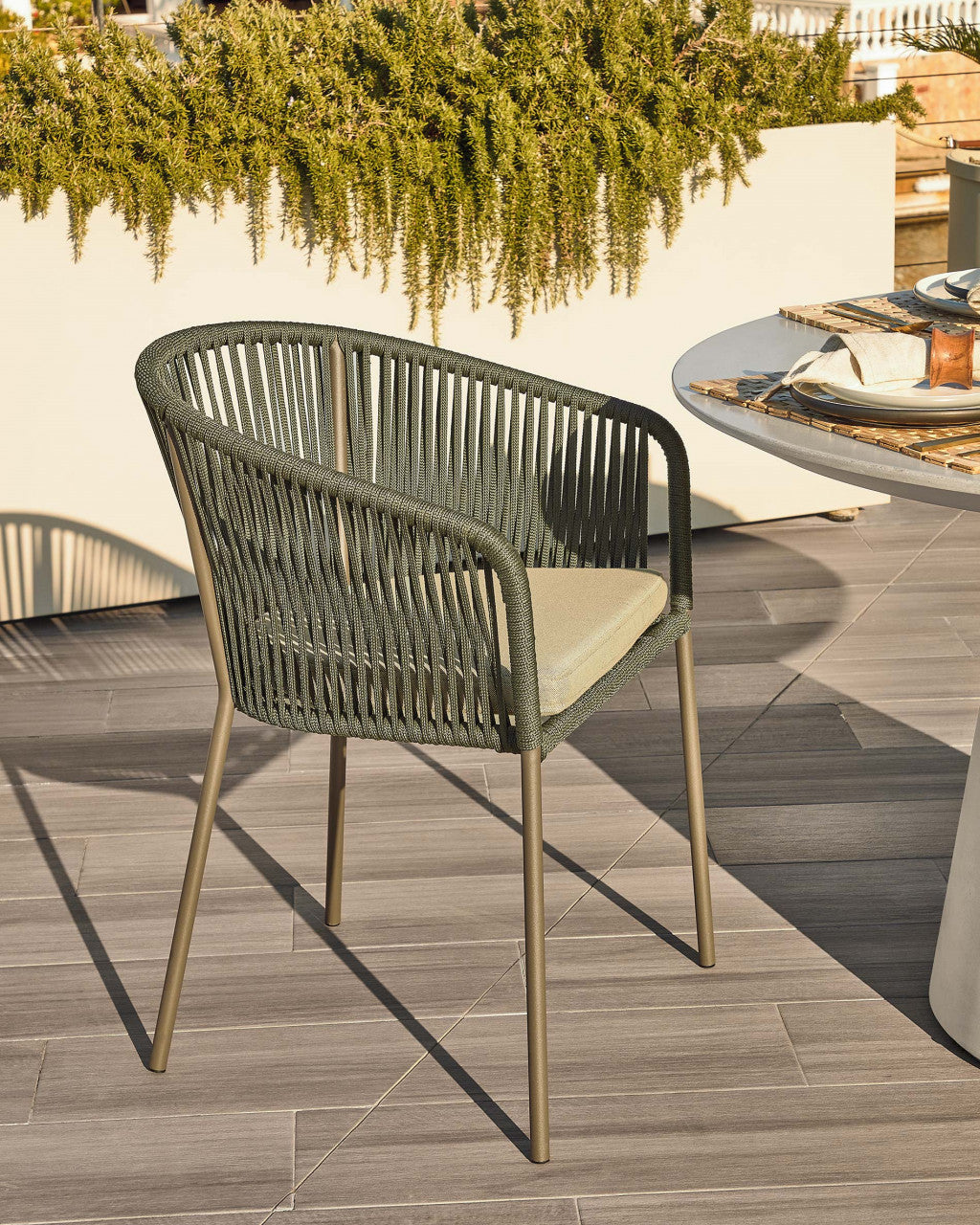 Masa dining exterior gri din ciment 120 cm Itai Kave Home