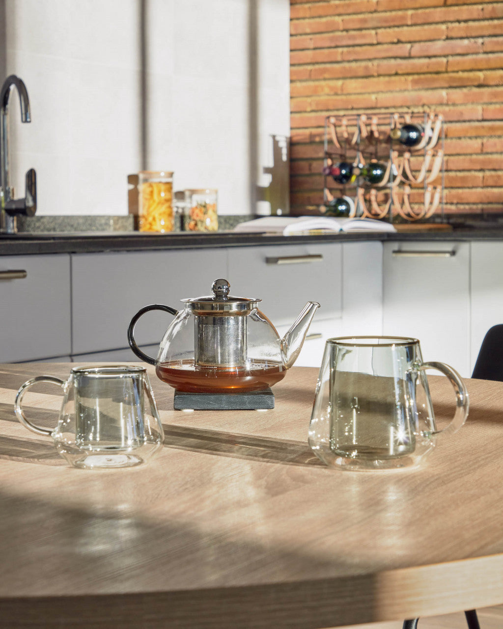 Masa dining maro/neagra din metal 120 cm Niut Kave Home