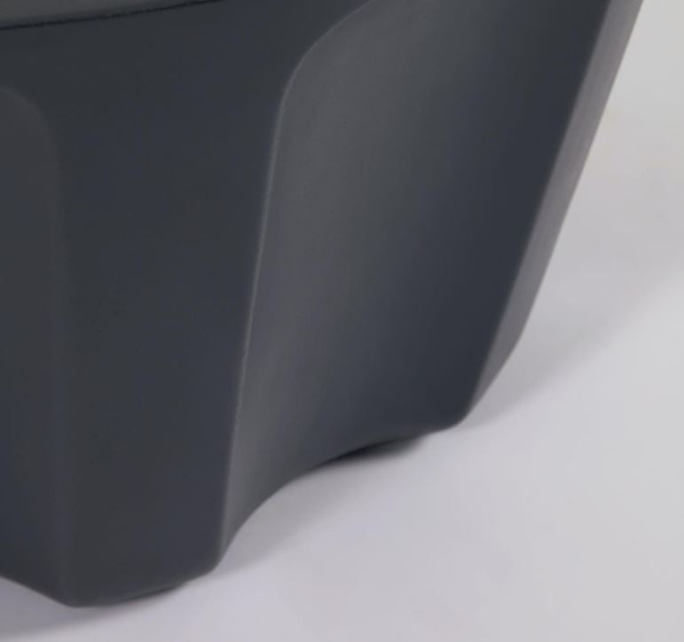Masa laterala exterior neagra din ciment 60 cm Vilandra Kave Home