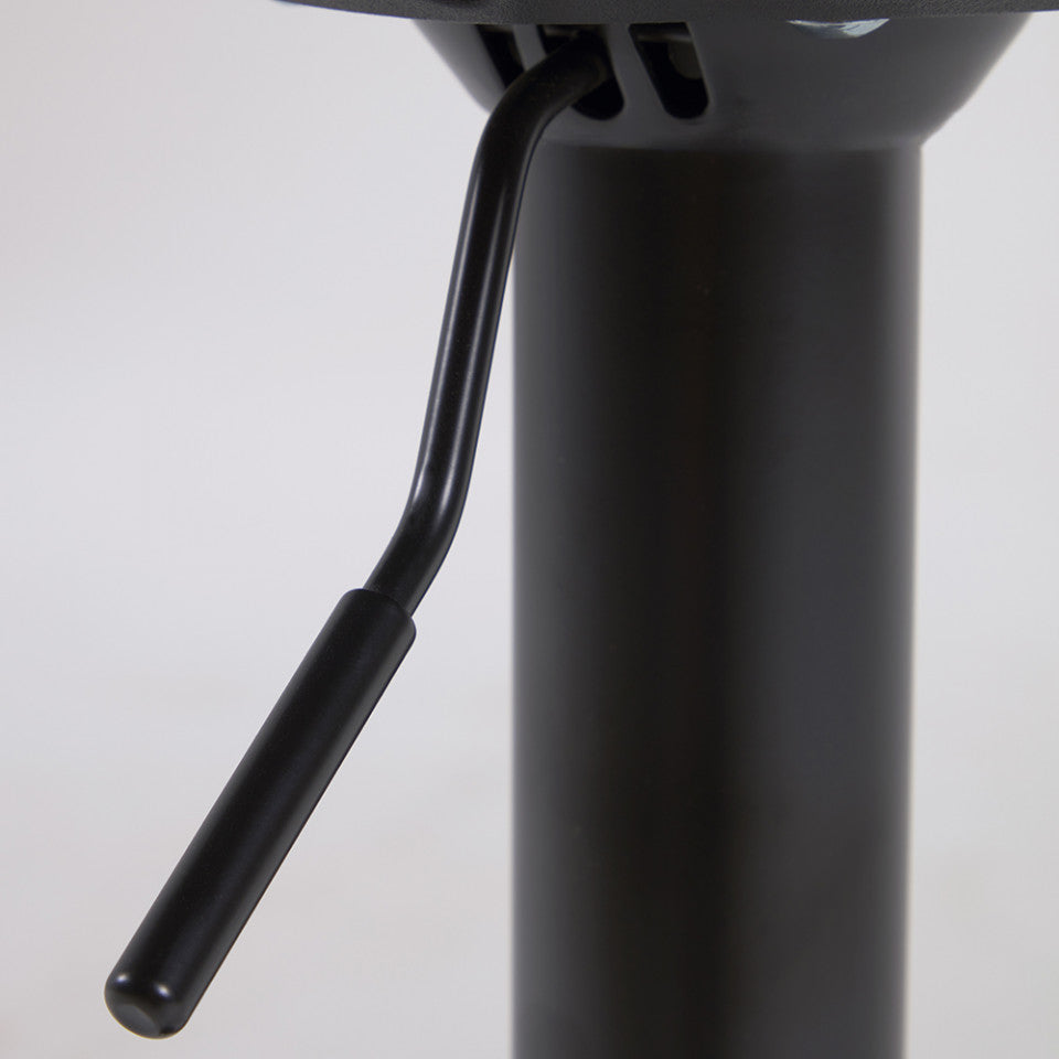 Scaun bar ajustabil negru din piele ecologica Orlando Kave Home
