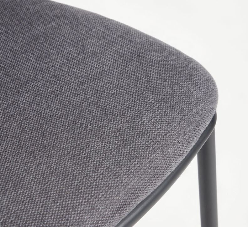 Scaun bar gri din textil Ciselia Low Kave Home