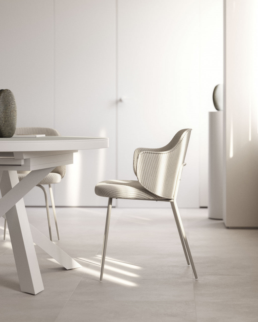 Scaun dining alb din textil Suanna Kave Home