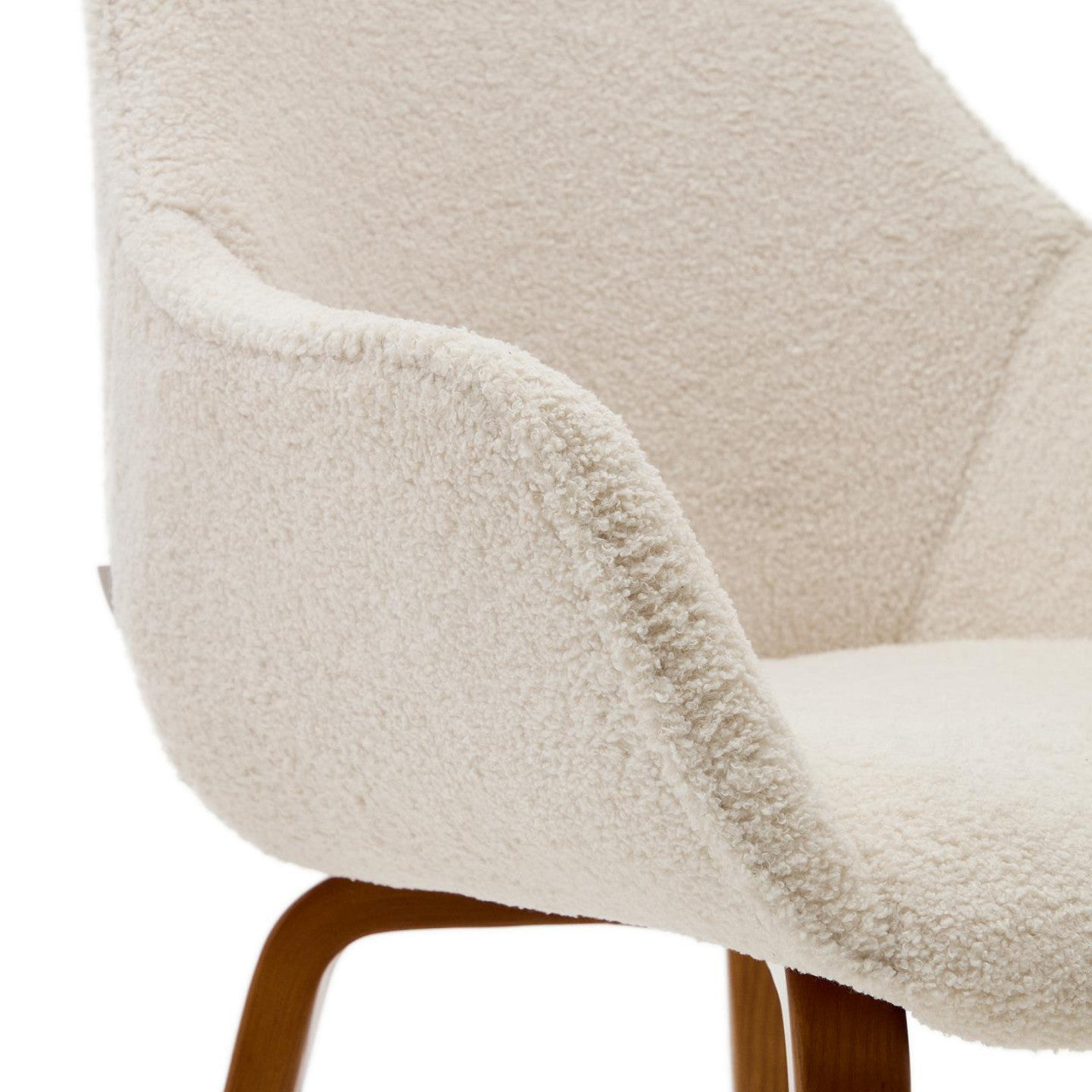 Scaun dining alb/maro inchis din textil Aleli Shearling Kave Home