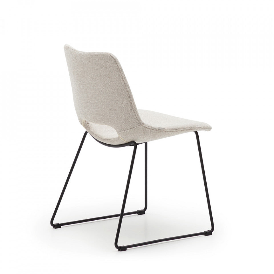 Scaun dining bej/negru din textil Zahara Kave Home