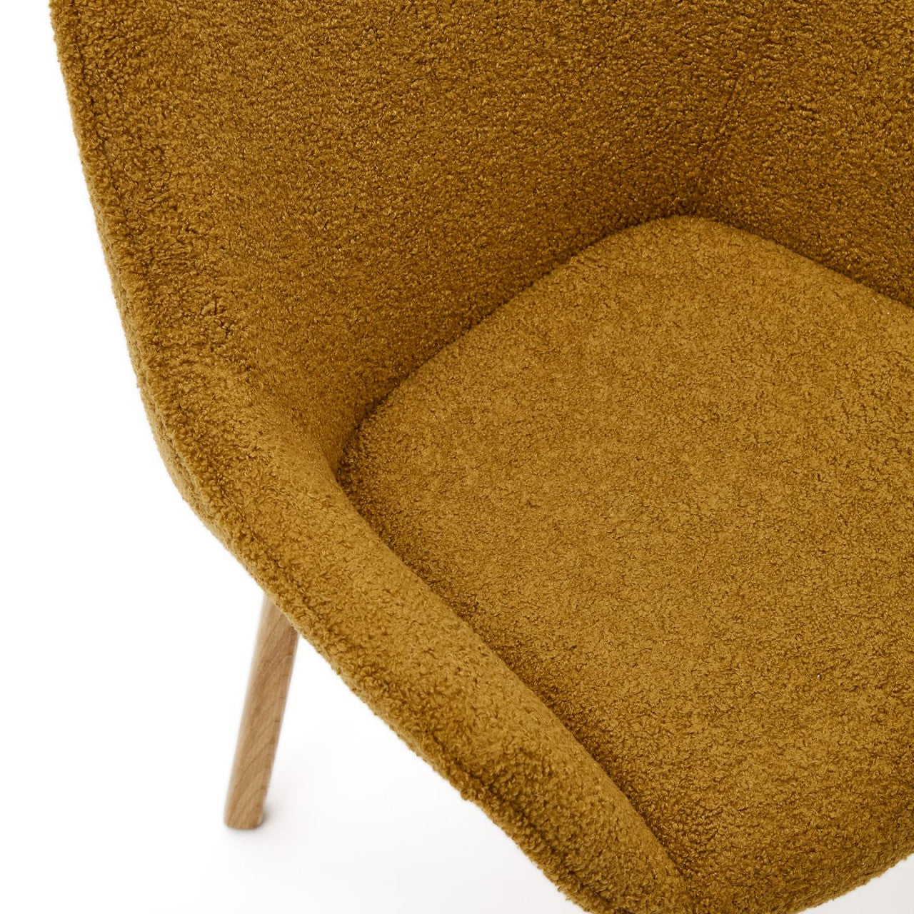 Scaun dining galben mustar din textil Aleli Shearling Kave Home