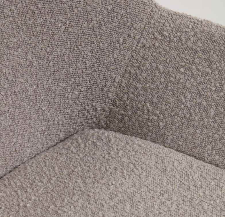 Scaun dining gri deschis din textil Konna Kave Home