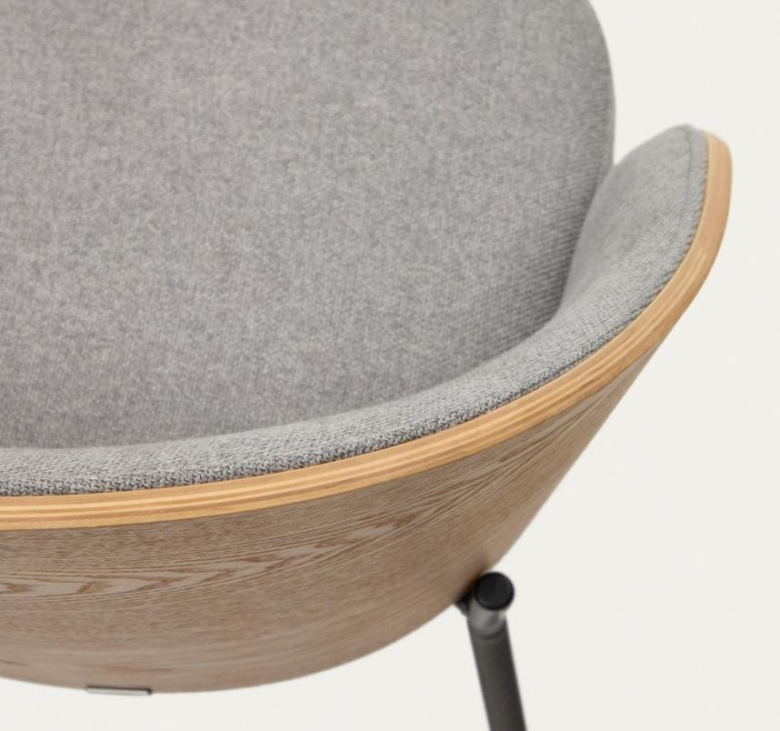 Scaun dining gri deschis/maro din textil Eamy Kave Home