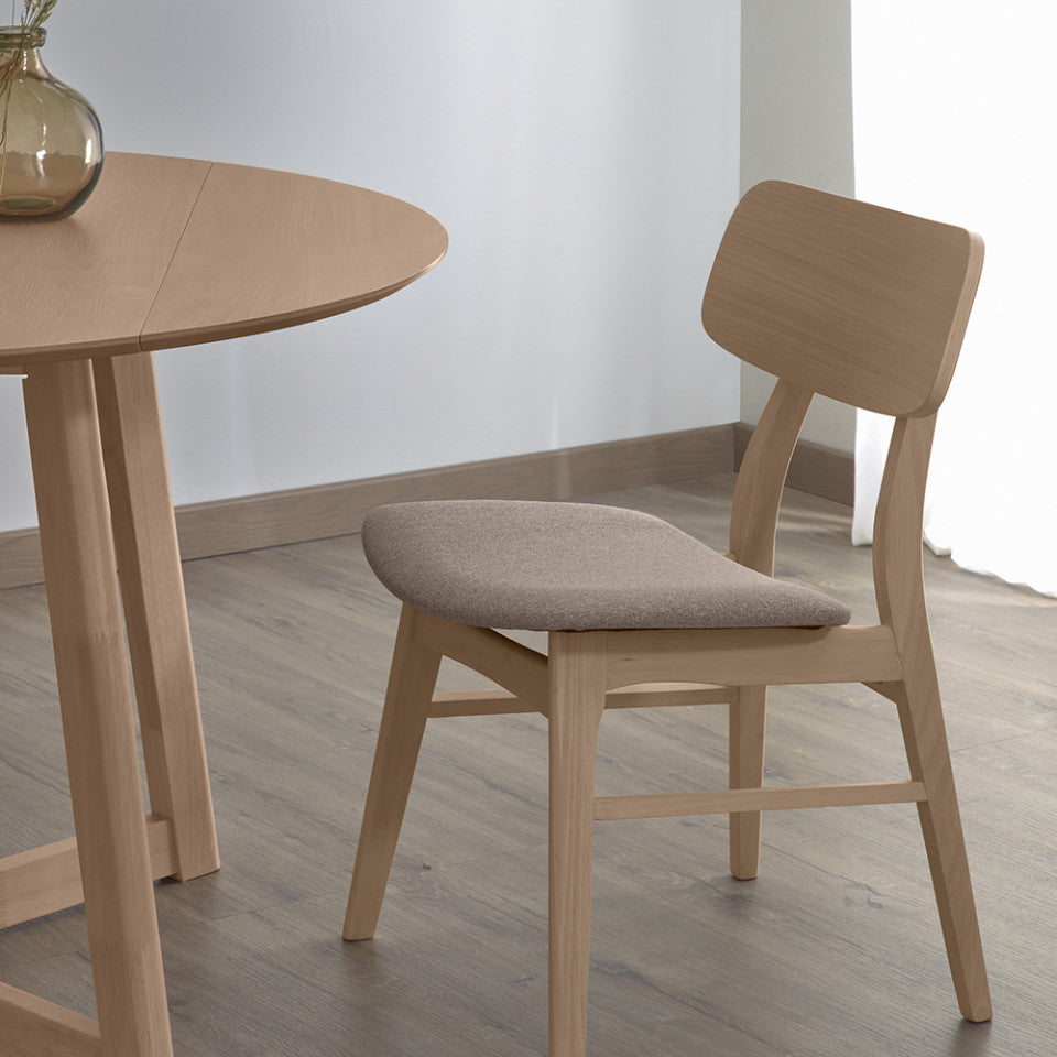 Scaun dining maro deschis din textil Selia Kave Home