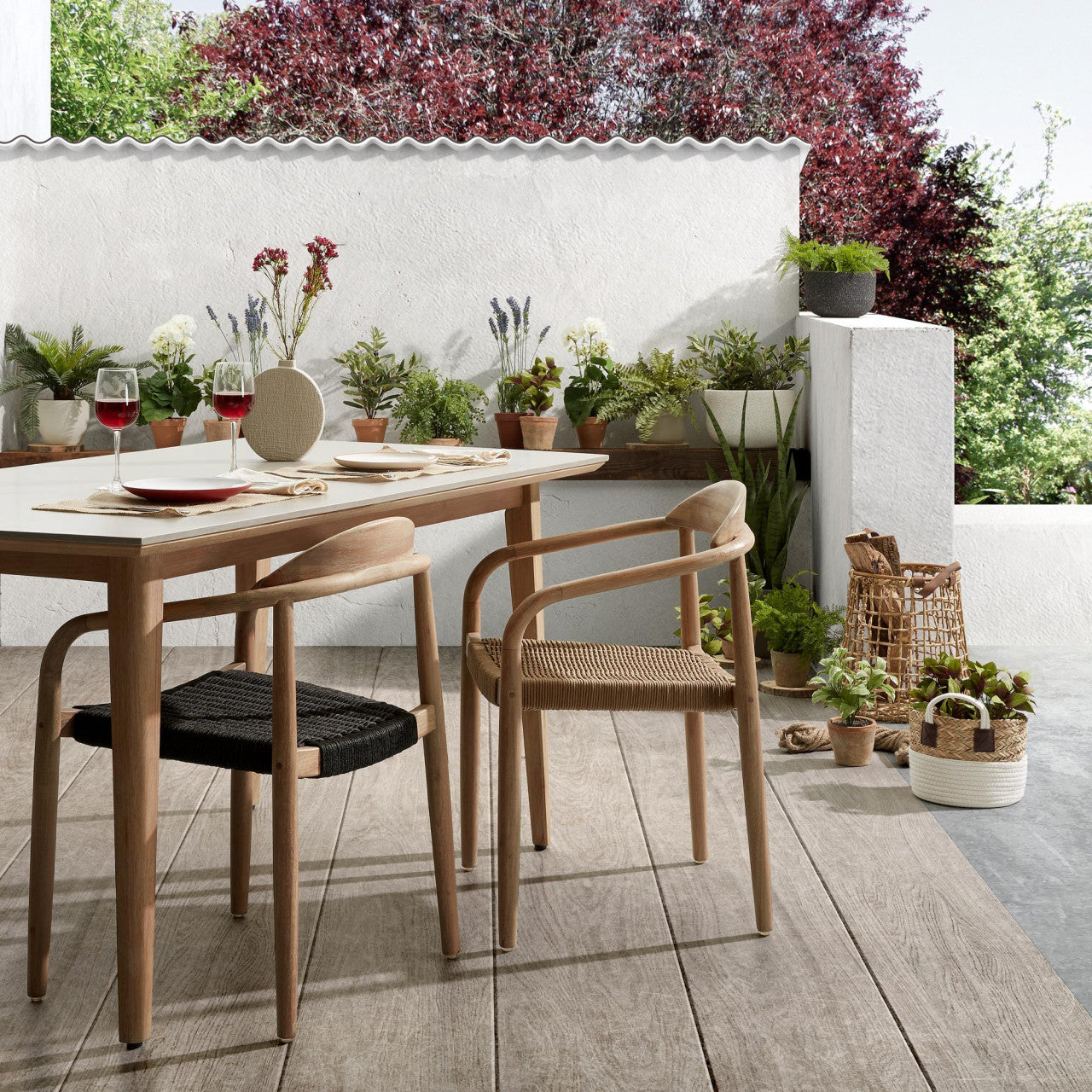 Scaun dining maro/negru din lemn Nina Style Kave Home
