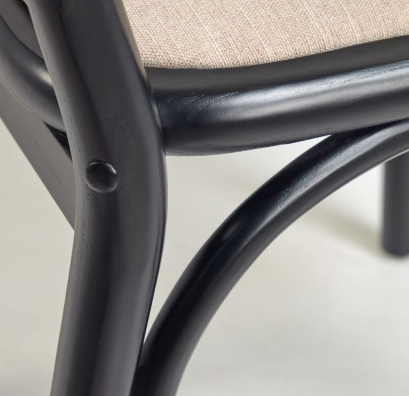 Scaun dining negru din lemn Doriane Kave Home