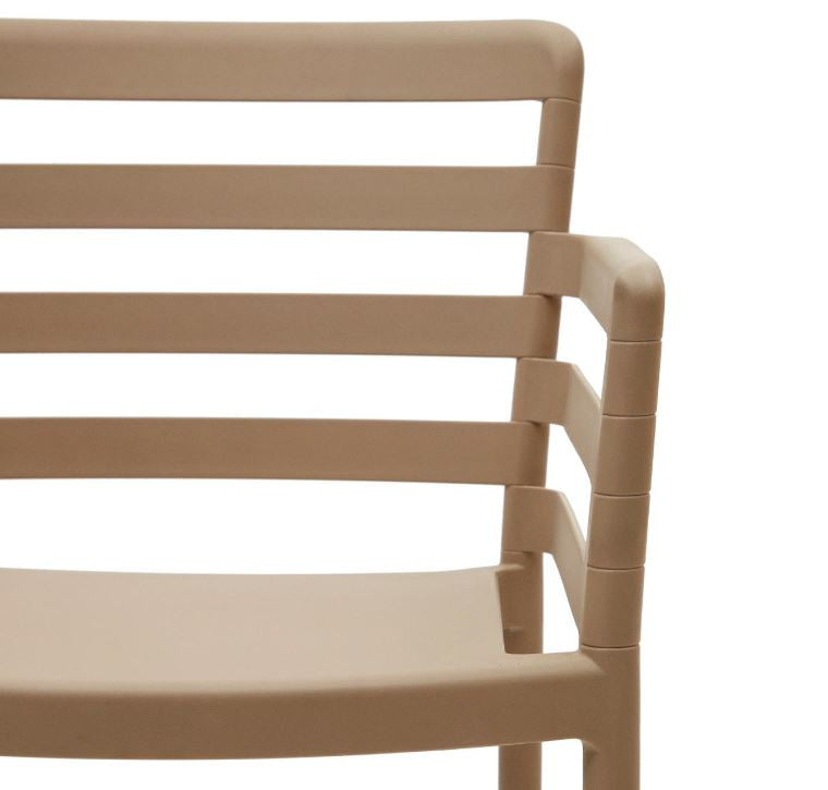 Scaun exterior dining bej din plastic Nariet Kave Home