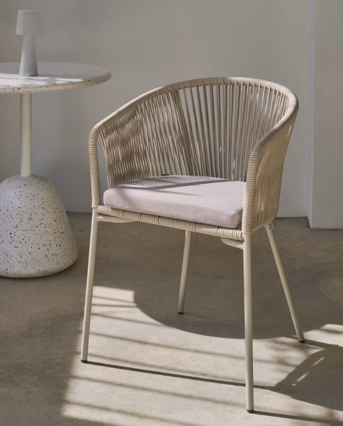 Scaun exterior dining ecru din metal Yanet Kave Home