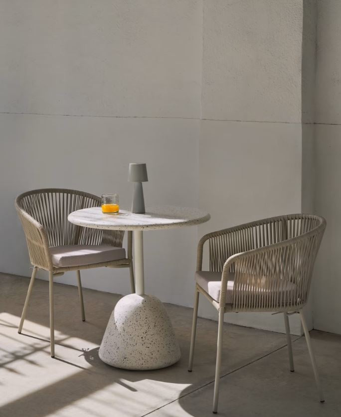 Scaun exterior dining ecru din metal Yanet Kave Home