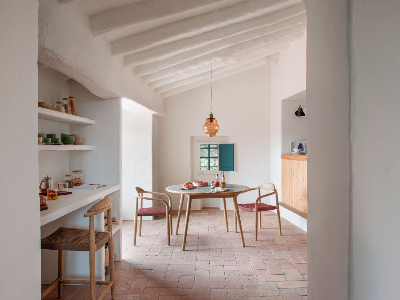 Scaun exterior dining maro teracota din lemn Nina Kave Home