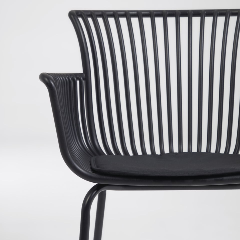 Scaun exterior dining negru din metal Surpika Kave Home