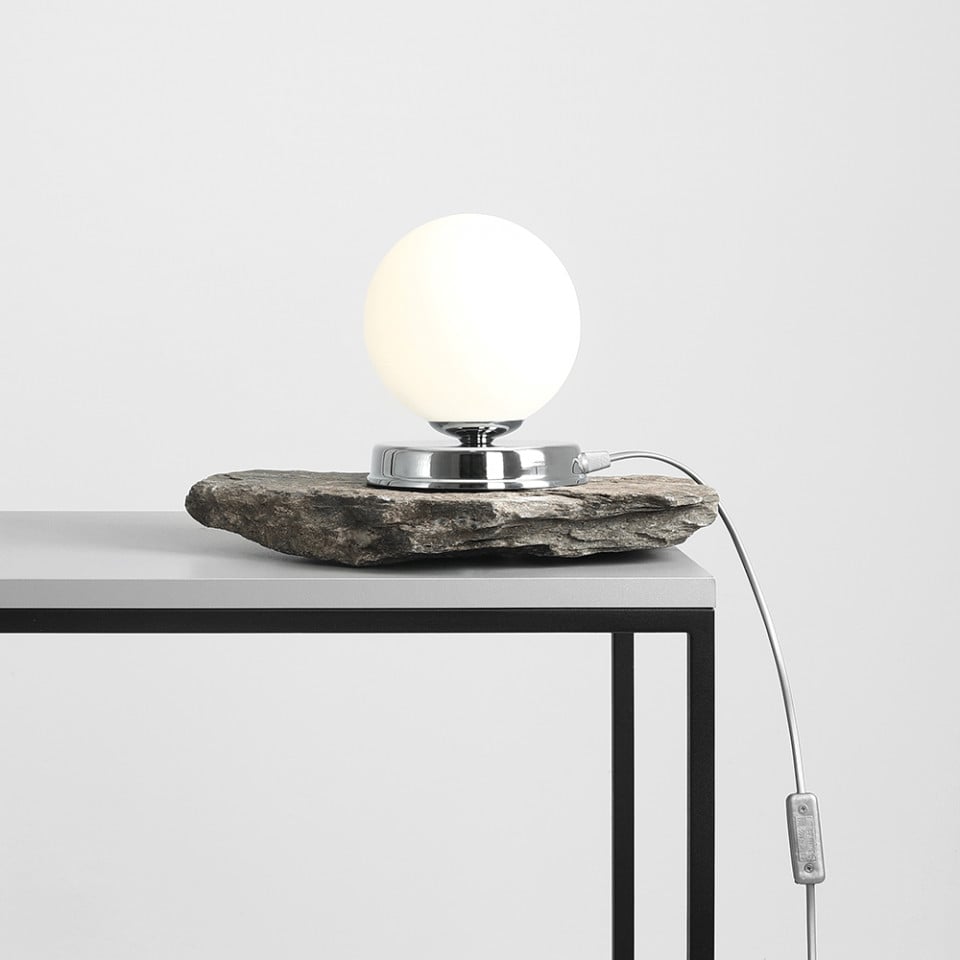 Veioza alba/argintie din sticla 23 cm Ball M Aldex