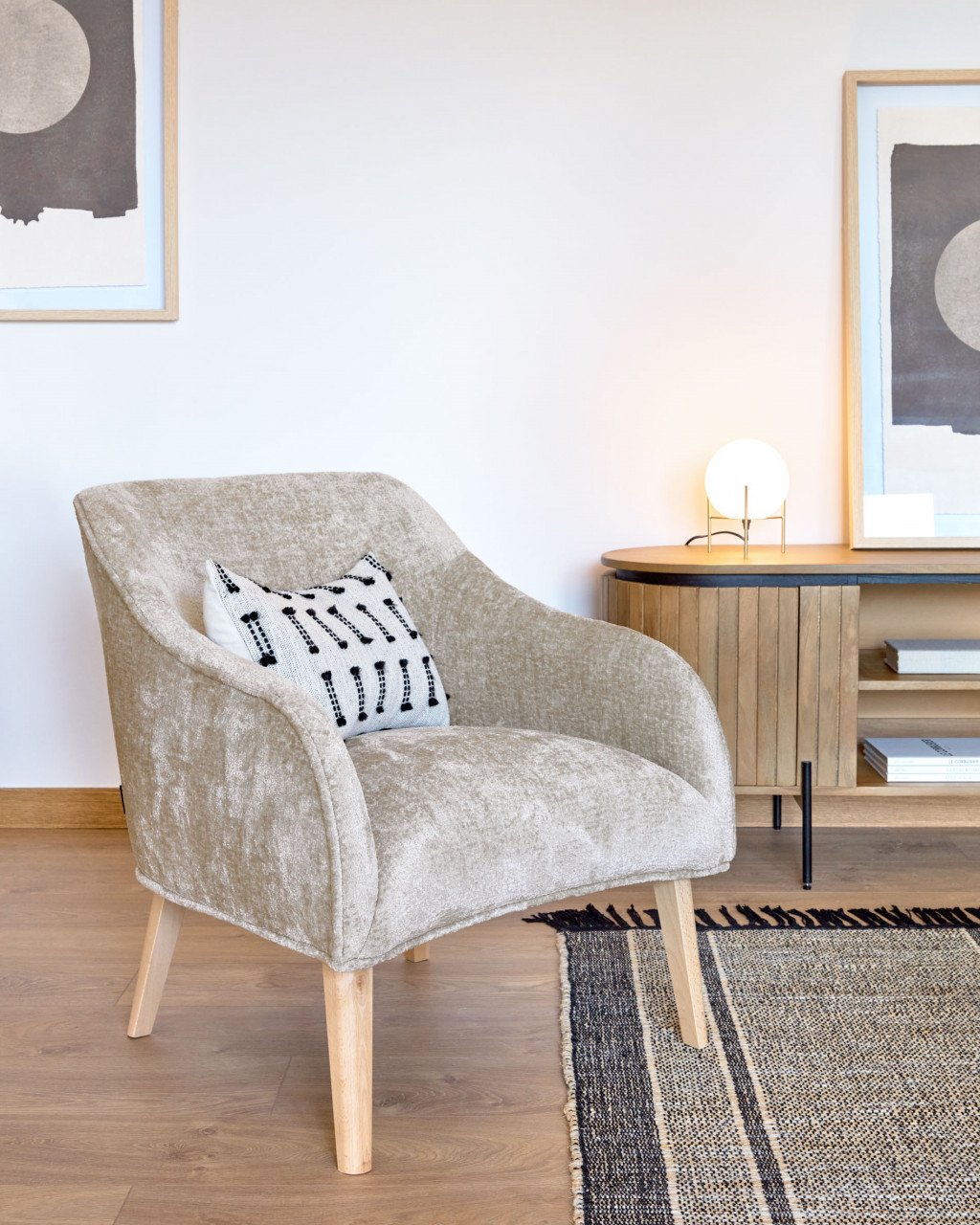 Veioza aurie/alba din metal 22 cm Seina Kave Home