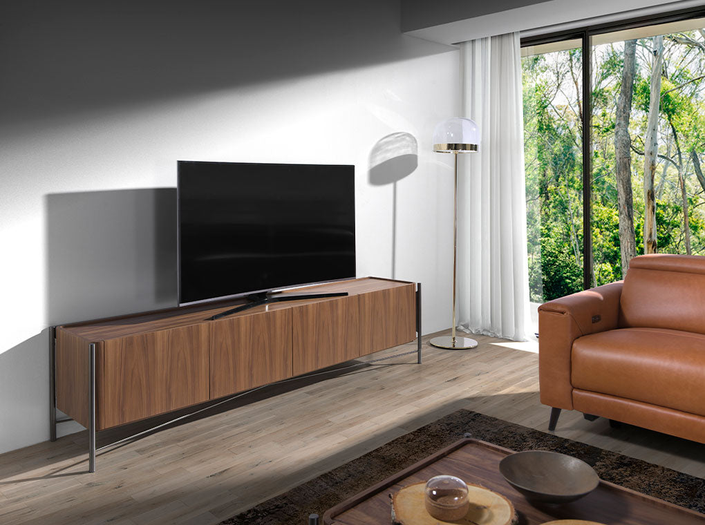 Comoda TV din Nuc cu Structura din Otel Inoxidabil Angel Cerda