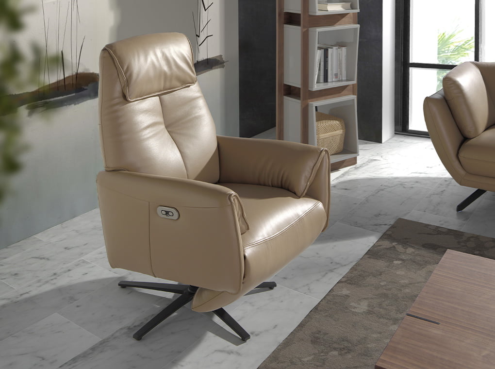 Fotoliu Pivotant de Design Modern cu Mecanisme de Relaxare Angel Cerda